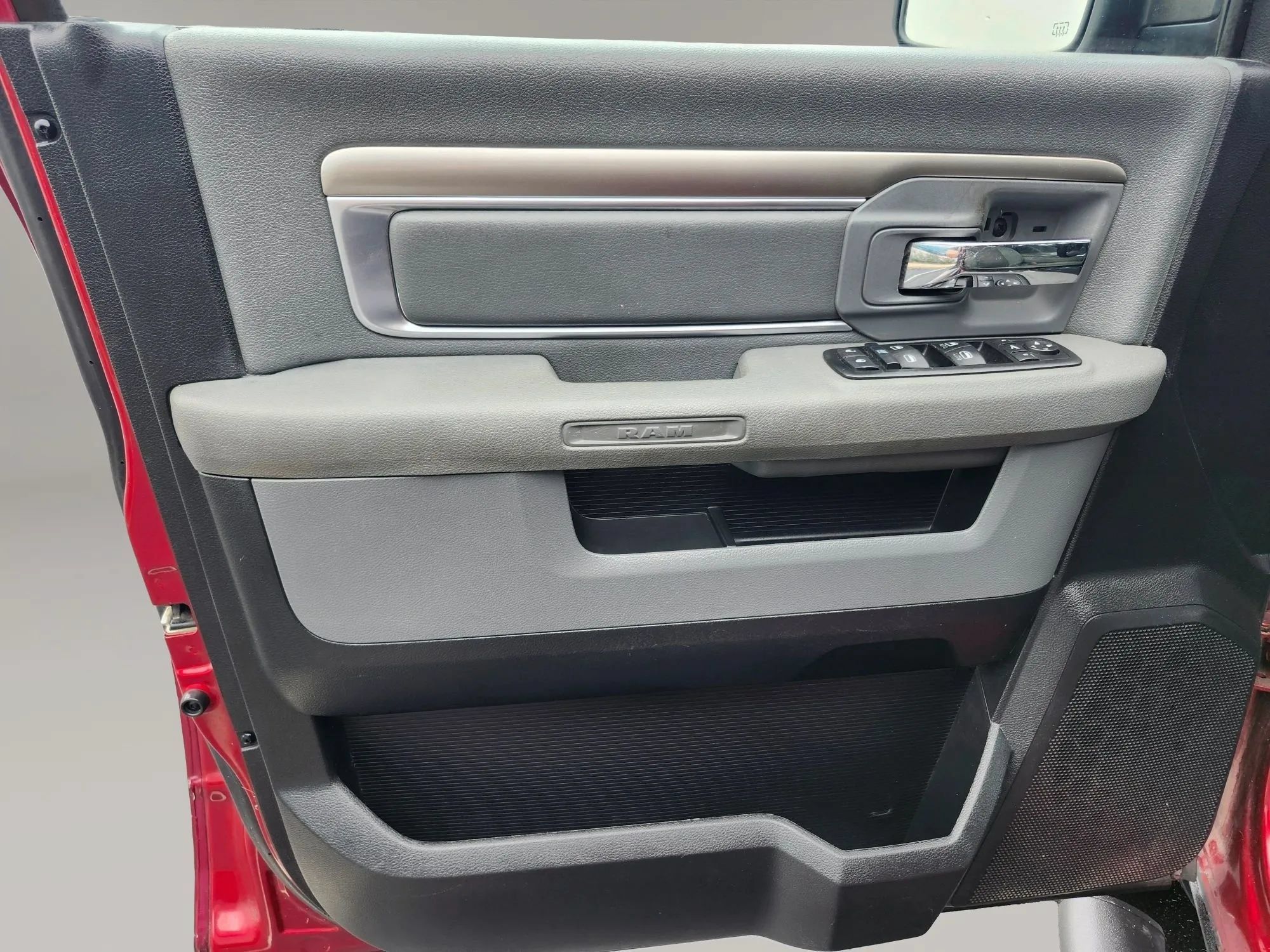 Used 2015 RAM 1500 Outdoorsman AWD/4WD image 13