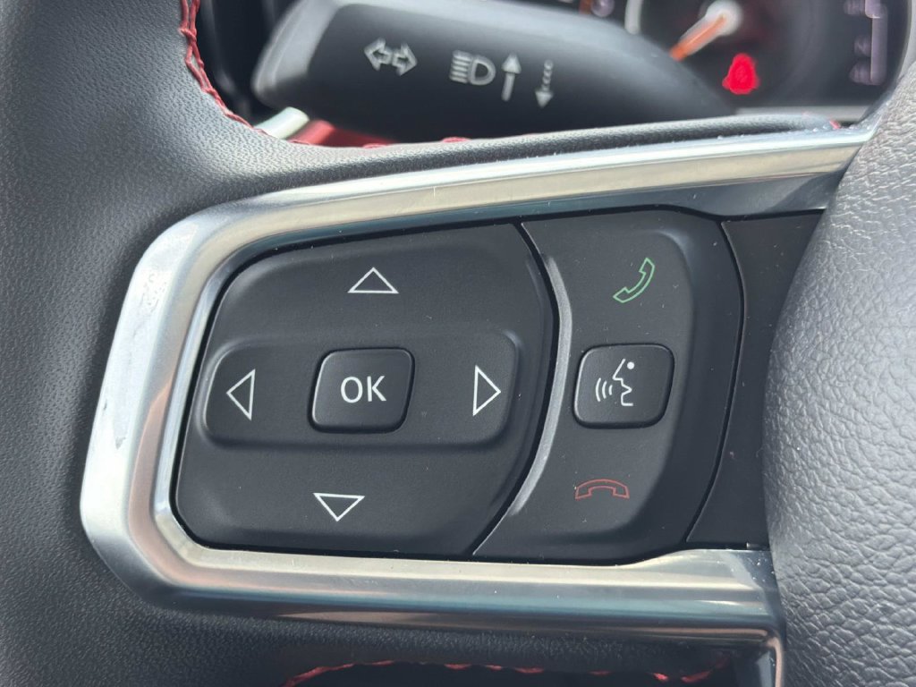 Used 2023 Jeep Gladiator Rubicon w/ LED Lighting Group AWD/4WD image 18