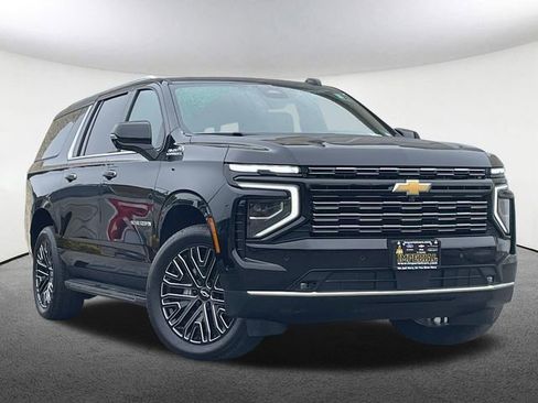 Certified 2026 Chevrolet Suburban High Country w/ Sun And Tow Package AWD/4WD image 2