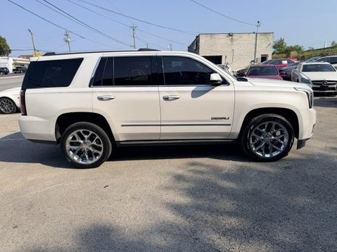 Used 2019 GMC Yukon Denali w/ Denali Ultimate Package RWD image 4
