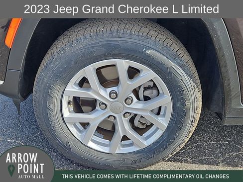 Used 2023 Jeep Grand Cherokee L Limited w/ Trailer Tow Group (B) image 16