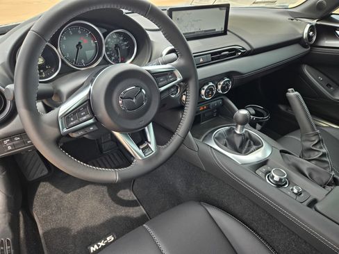 New 2026 MAZDA MX-5 Miata RF Grand Touring RWD image 8