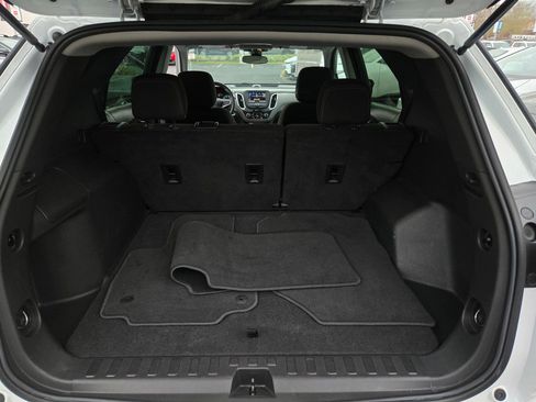 Used 2022 Chevrolet Equinox LS image 21