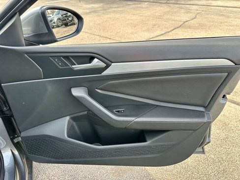 Certified 2025 Volkswagen Jetta S image 19