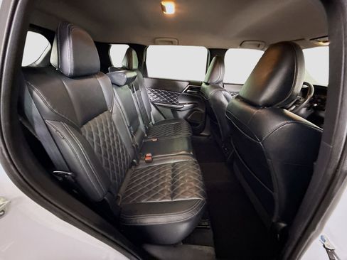 Used 2022 Mitsubishi Outlander SEL image 27