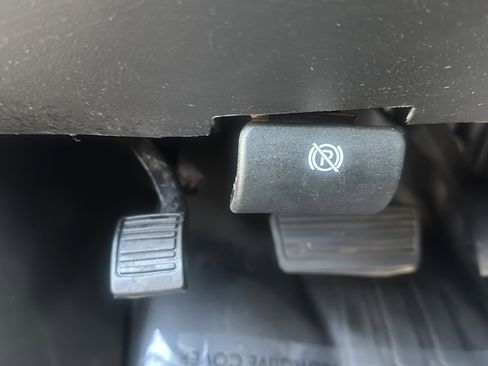 Used 2024 Chevrolet Express 2500 w/ Driver Convenience Package image 43