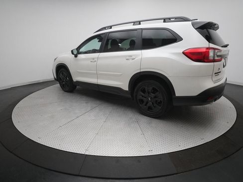 Used 2025 Subaru Ascent Bronze Edition image 12