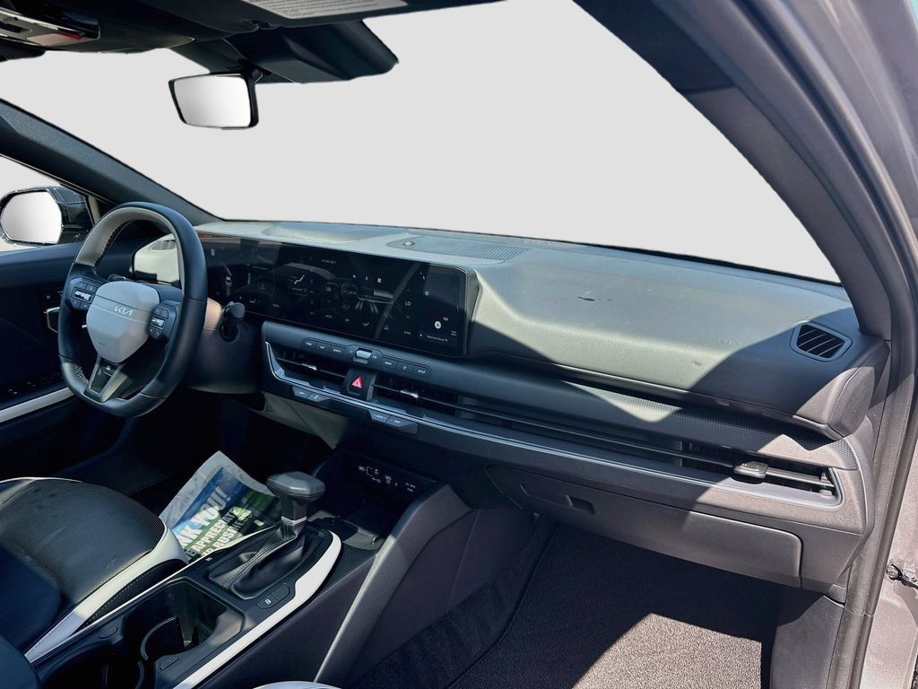 Certified 2025 Kia K4 GT-Line w/ GT-Line Premium Package FWD image 34