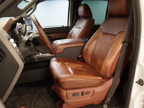 Used 2011 Ford F250 King Ranch w/ King Ranch w/Chrome Pkg AWD/4WD image 3