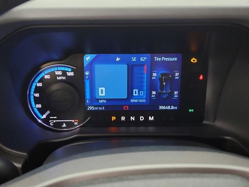 Used 2024 Ford Bronco Big Bend image 9