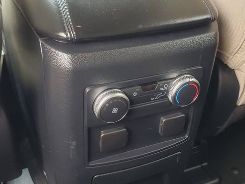 Used 2022 Ford Explorer 4WD image 25