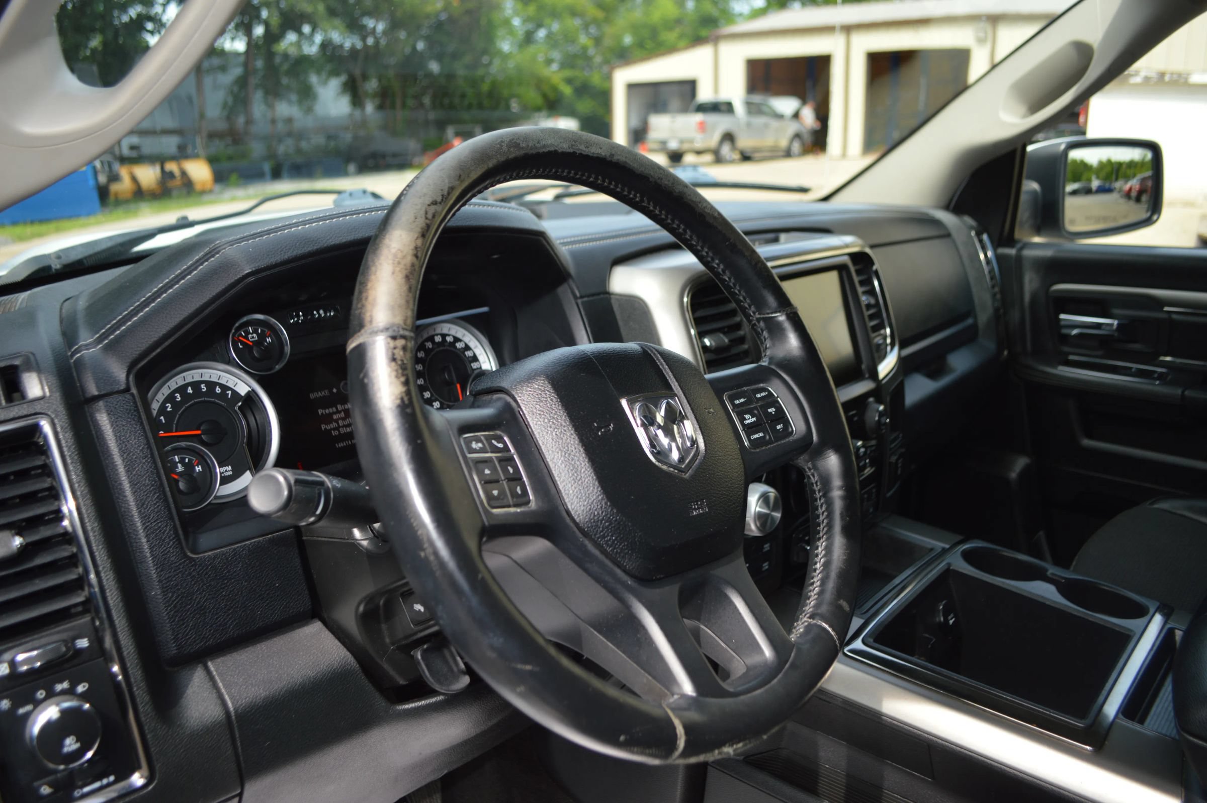 Used 2014 RAM 1500 Sport w/ Convenience Group AWD/4WD image 17