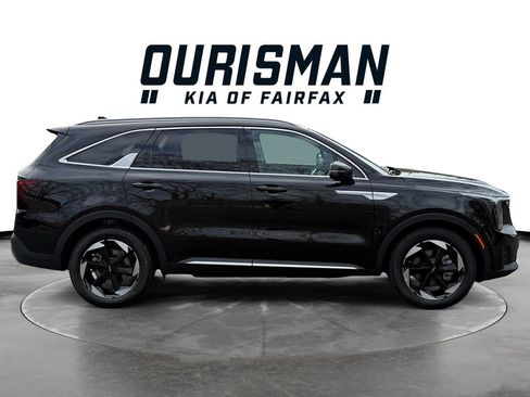 Certified 2025 Kia Sorento EX image 7