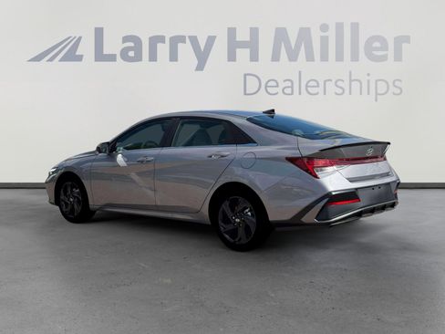 New 2026 Hyundai Elantra SEL Sport Premium image 4