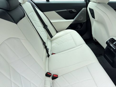 New 2026 BMW 330i Sedan w/ Convenience Package RWD image 30