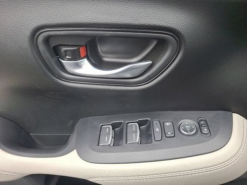 Used 2026 Honda HR-V EX-L image 9