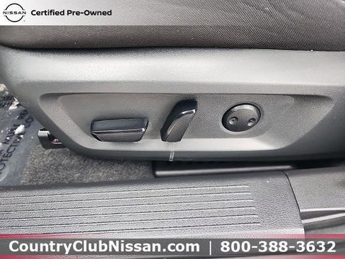 Certified 2023 Nissan Rogue SV image 12