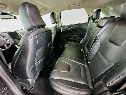Used 2022 Ford Edge Titanium w/ Equipment Group 301A AWD/4WD image 24