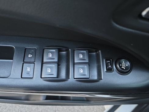 Used 2021 GMC Canyon Elevation image 28