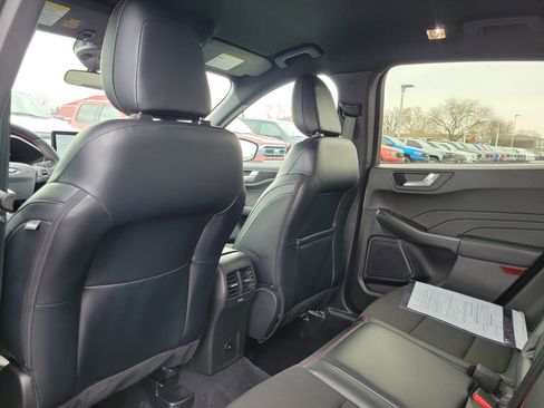 Certified 2023 Ford Escape ST-Line w/ Tech Pack #1 image 15