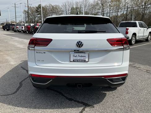 Used 2020 Volkswagen Atlas Cross Sport SE w/ Towing Package image 23