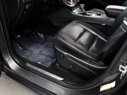 Used 2021 Jeep Grand Cherokee Limited AWD/4WD image 26