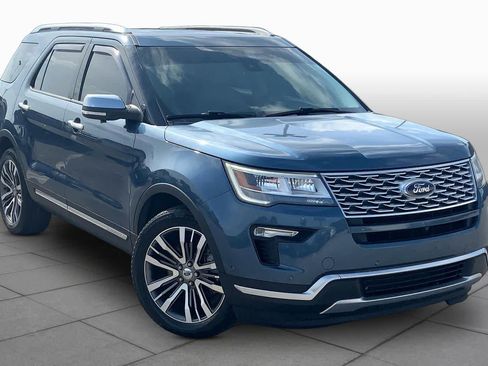 Certified 2018 Ford Explorer Platinum AWD/4WD image 3