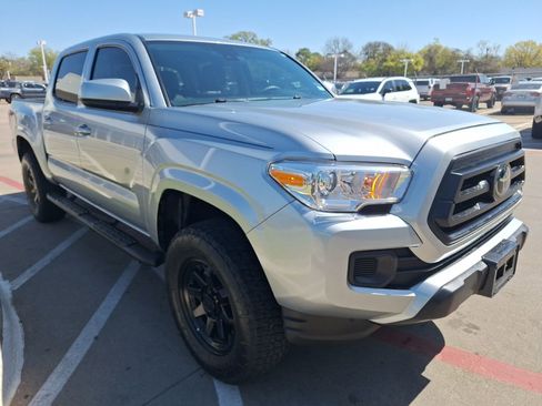 Used 2023 Toyota Tacoma SR image 8