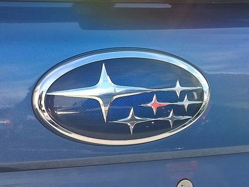 Used 2018 Subaru Forester 2.5i Premium w/ All-Weather Package image 32