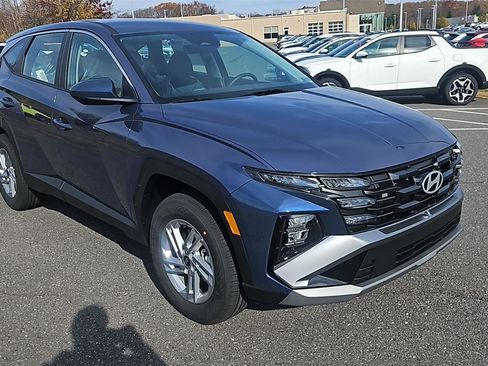 New 2026 Hyundai Tucson SE image 1