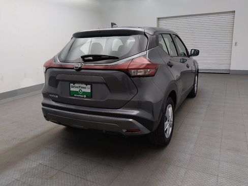 Used 2023 Nissan Kicks S FWD image 6