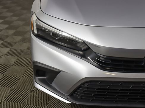 Used 2023 Honda Civic Sport image 10