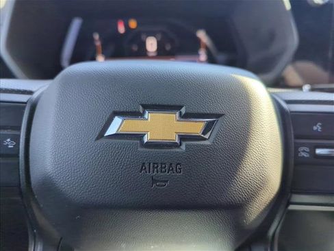 Used 2023 Chevrolet Colorado W/T image 23