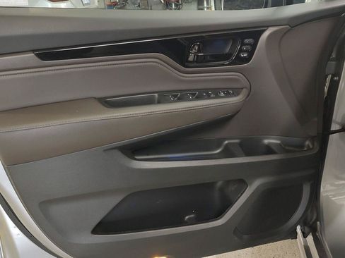 Used 2023 Honda Odyssey Touring image 21