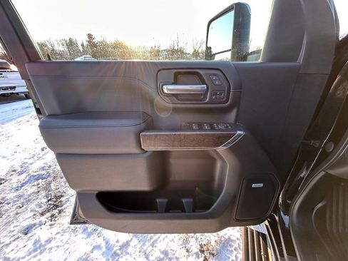 Used 2022 GMC Sierra 2500 Denali image 10