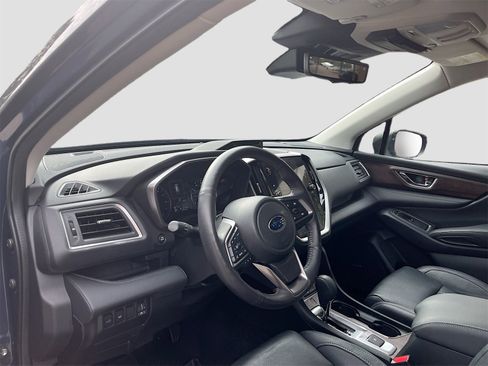 Used 2024 Subaru Ascent Touring image 9