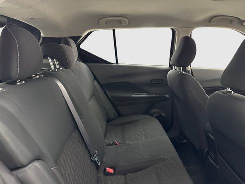 Used 2022 Nissan Kicks S FWD image 44