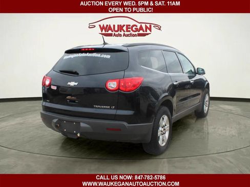 Used 2011 Chevrolet Traverse LT w/ Personal Connectivity Package image 4