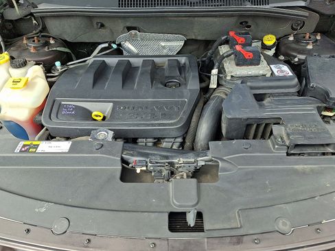 Used 2014 Jeep Compass Latitude w/ Mopar Chrome Accents Group image 25