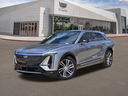 New 2026 Cadillac Lyriq Luxury w/ LPO, Floor Liner Package AWD/4WD image 1