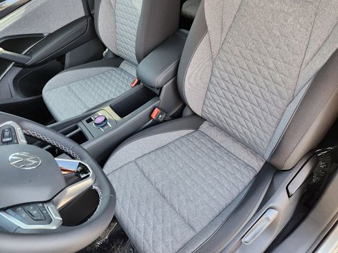 New 2026 Volkswagen Tiguan S image 10