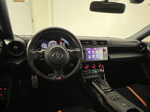 Used 2023 Toyota GR86 10th Anniversary SE image 28