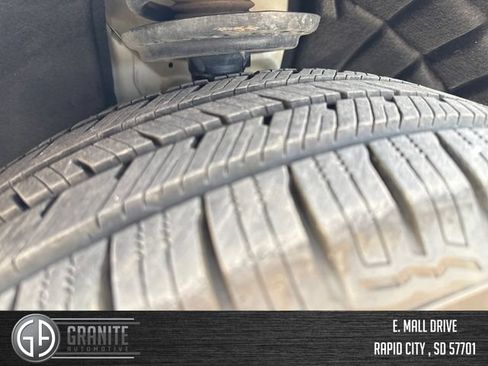 Used 2019 Buick Enclave Premium w/ Trailering Package, 5000 lbs. AWD/4WD image 28
