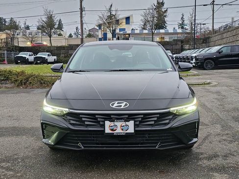 New 2026 Hyundai Elantra Blue image 2
