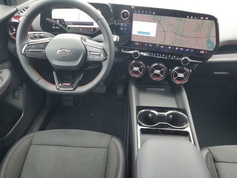 New 2025 Chevrolet Blazer EV RS image 13