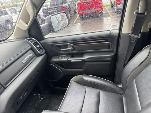 Used 2022 RAM 1500 Laramie AWD/4WD image 28