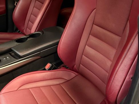 Used 2019 Lexus IS 300 AWD image 36