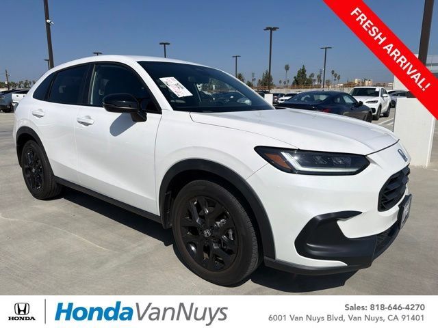 Used 2024 Honda HR-V Sport image 1