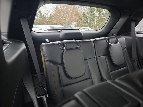 Certified 2023 Ford Explorer ST-Line w/ Class IV Trailer Tow Package image 25