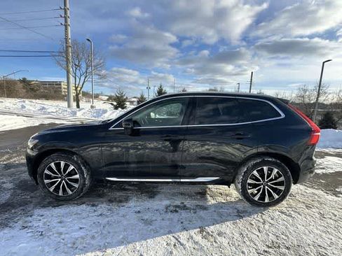 Used 2023 Volvo XC60 B5 Plus w/ Climate Package AWD/4WD image 2